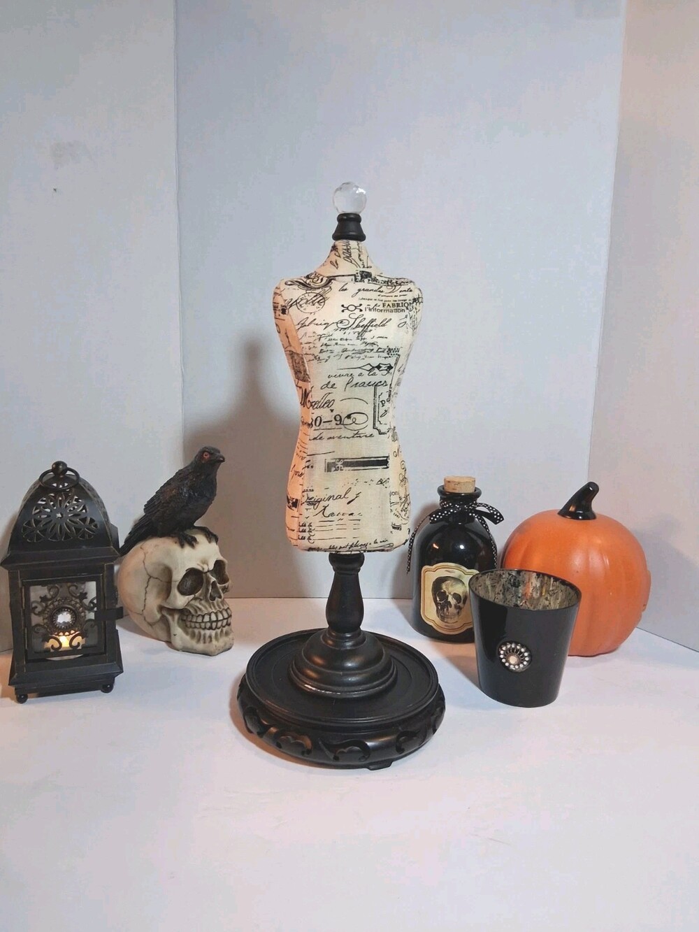 Mannequin Dress Form/Bust Tabletop Jewelry Stand; VTG French Style Script 16"